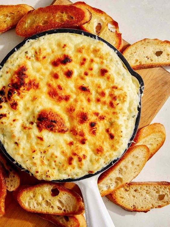 Baked Garlic Bread Dip