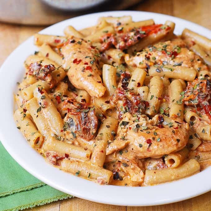 Sun-Dried Tomato Pasta with Chicken and Mozzarella
